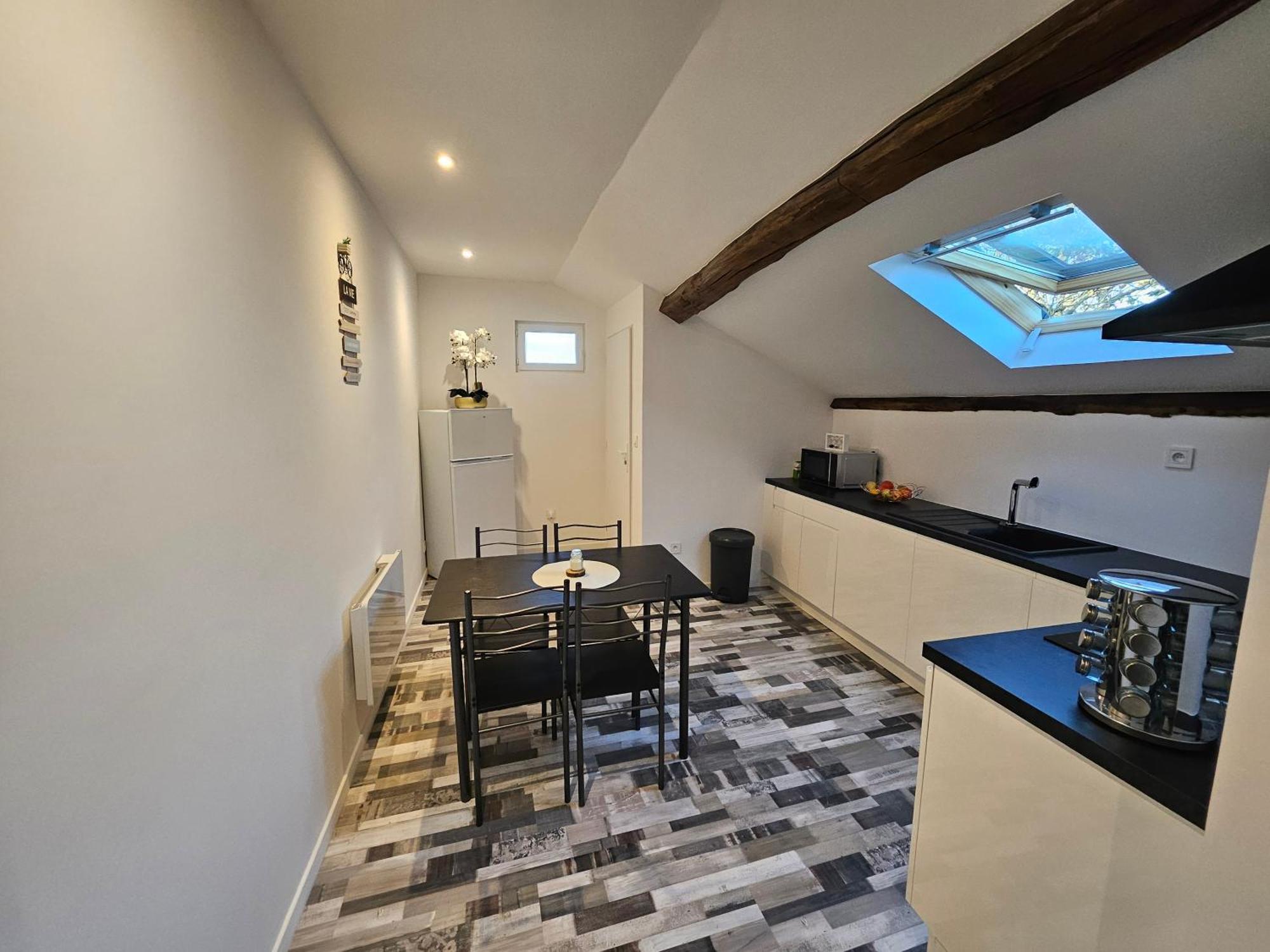 Joli Appartement Mansarde Decize Dış mekan fotoğraf